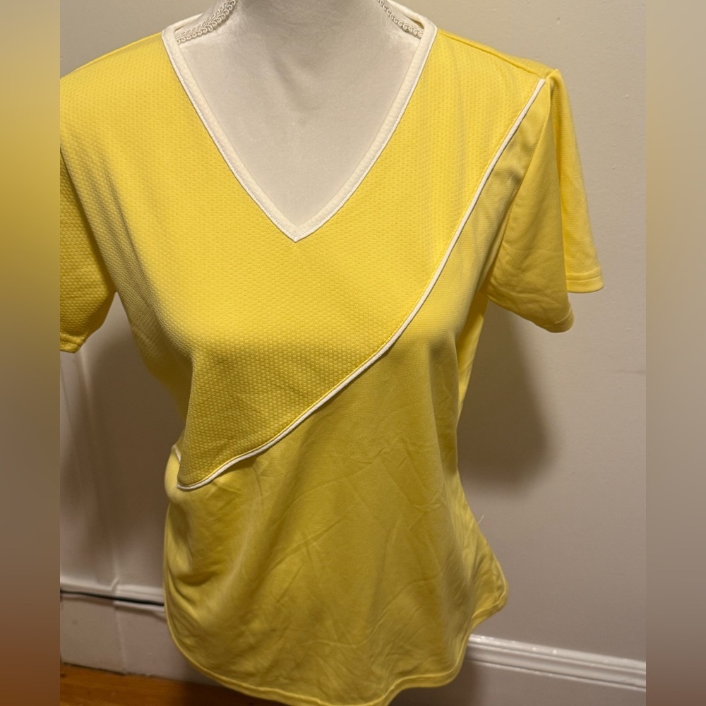 Bollé Yellow and White Tennis Activewear V-Neck T-Shirt.